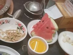 -沸炉重庆老火锅(军事博物馆店)