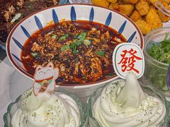 -黄记煌三汁焖锅(新佳丽江汉路店)