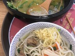 -妈妈故事米线(市府恒隆店)