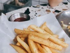 -Burger Bar 山沐西餐吧(钟村店)