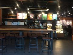 -星巴克(武汉金色港湾店)