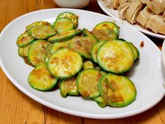 咸蛋黄炒小瓜-甜甜屋(解放中路店)