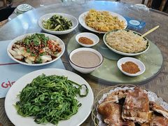 -岩保农家乐