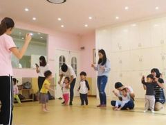 -乐融婴幼儿成长中心(四季青校区)