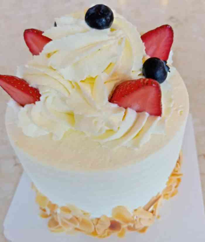 帕瑞斯面包房(万达广场店)-"挺好的,干净,服务态度也很好.