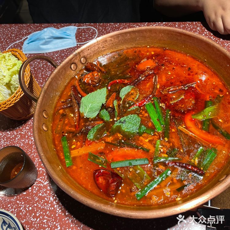 望云滇·云南酸菜牛肉火锅