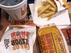-麦当劳(虹梅路地铁站店)