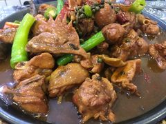 -八两八金·莱芜特色炒鸡(市南漳浦路店)