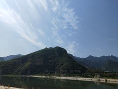 -百里峡七彩艺术小镇