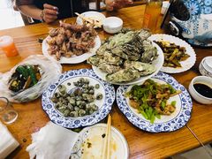 -蚝堡海鲜·威海菜·海肠捞饭·烧烤·亚洲吃蚝公司(幸福门店)