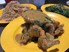 -东海岸人工湖美食村