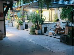 -浮何烤铺(桐梓林店)