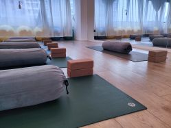 -无界瑜伽普拉提