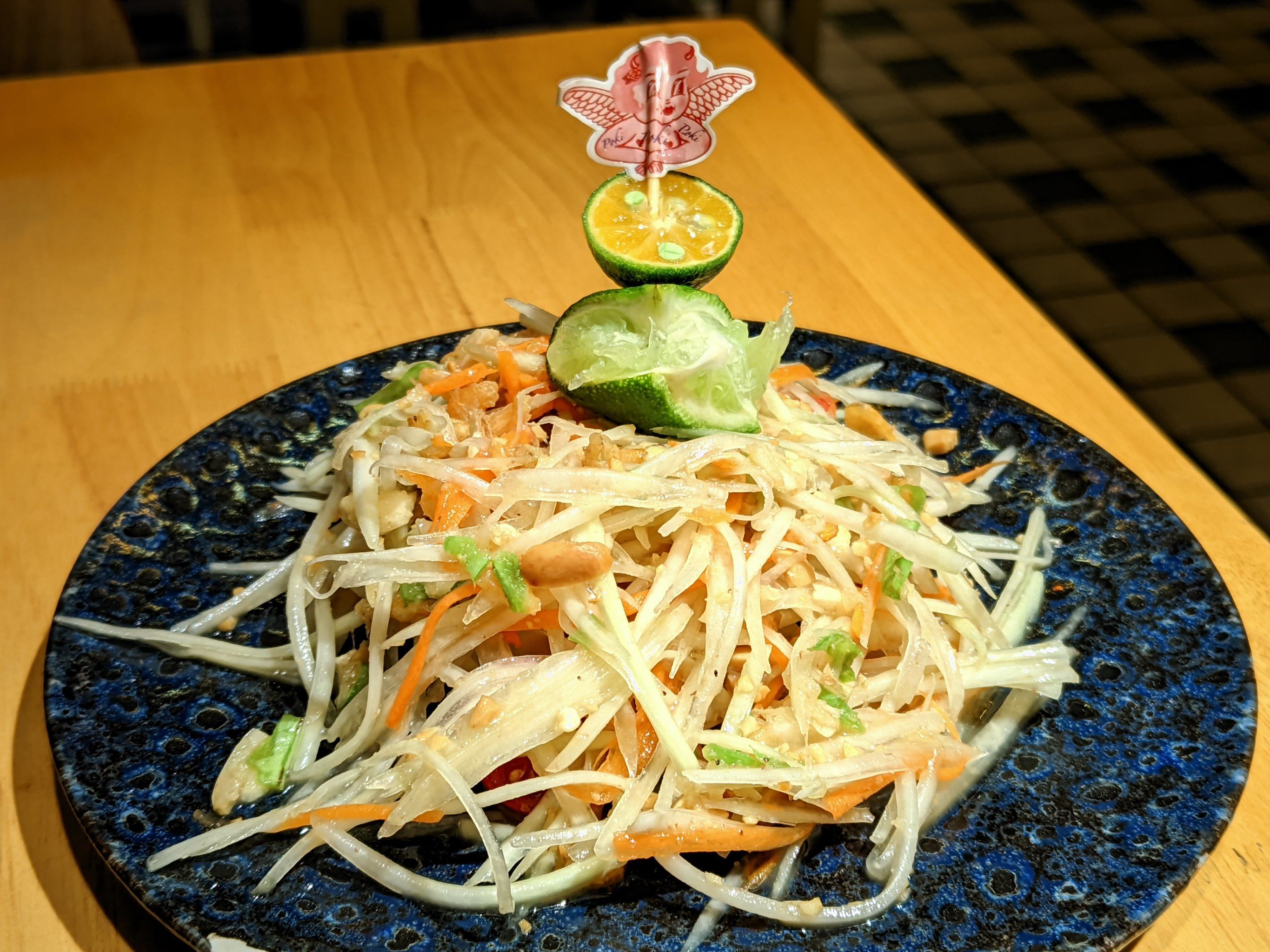 一家很有意思的泰国料理店,青木瓜沙拉我超爱