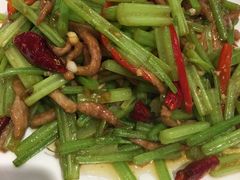 牛肉炒香芹-兰州老马食府(小潞邑店)