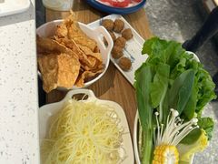 -三人行骨头王火锅(长寿店)