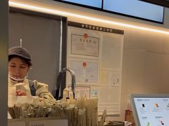 -喜茶(上海淮海中路渔阳里店)