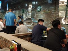 -马路牙子烧烤音乐酒馆(望京店)