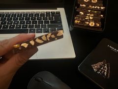 -Laderach 莱德拉(上海环贸iapm店)