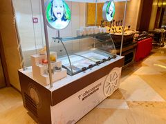 面包甜点陈列柜-杭州钱江新城万怡酒店-西餐厅