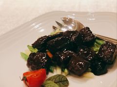 黑金雪花牛肉粒-上海和平饭店龙凤厅 Dragon Phoenix