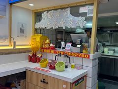 -弘束束柳州深巷螺蛳粉(珠江路店)
