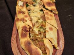 牛肉奶酪皮塔饼-Efes Turkish & Mediterranean Cuisine 艾菲斯餐厅(陆家嘴店)