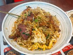 招牌烤肉炒饭-扬二春炒饭(国庆路总店)