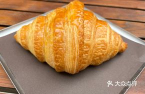 Champion Croissant
