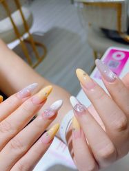 -瞧·享轻奢美甲美睫