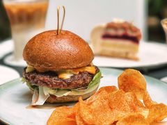 -潮一不贰·法式甜品·生日蛋糕·西式简餐(外滩店)