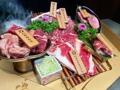-铭牛烧肉·和牛海鲜自助(高新月牙湖店)