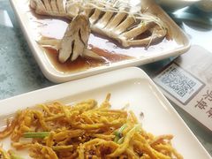 -莲餐厅·湖北菜·潜江小龙虾店(愚园路店)