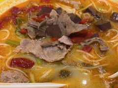 -粉小主·贵州酸汤牛肉粉(南京仙林金鹰店)