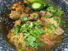 -八月美食小馆(银泰城总店)