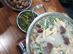 -牧人巷子·大锅羊汤·暴走牛骨(大成路店)