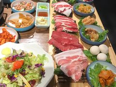 -明洞阿姨·韩式酱蟹烤肉·创意料理(三元桥店)