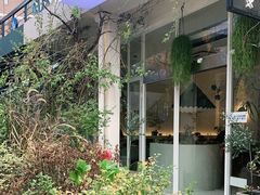 -春树下·树屋花房西餐厅(罍街AS1980店)