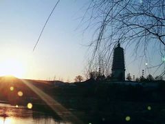 -舍利塔滩地公园-无垢净光舍利塔