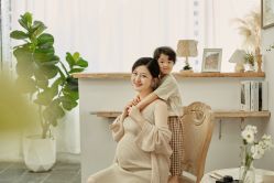 点击看大图 -专注孕妇照亲子照·纪田摄影