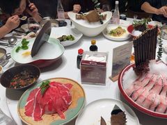 -红鼎豆捞·非遗鲍皇汤火锅(宝丰路店)