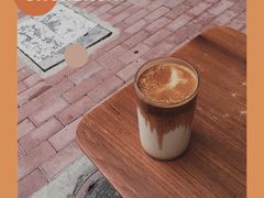 -Line 咖啡(石厦花园店)