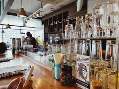 -ROAST coffee & eatery