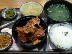 霸王排骨饭-吾牧酱骨(三好街店)