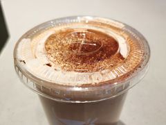 提拉米苏爱摩卡-luckincoffee瑞幸咖啡(香港名店街店)