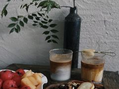 -亮河湾山庄