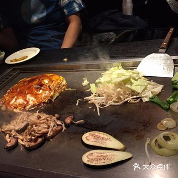 平日19時迄はハッピーアワーで生ビールが半額でした