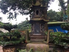 -峨眉山报国寺