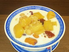 -广信牛奶甜品世家(台东店)
