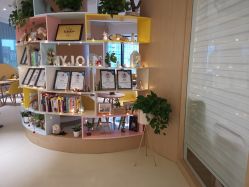 -慢脚印孕产中心(园区国金店)